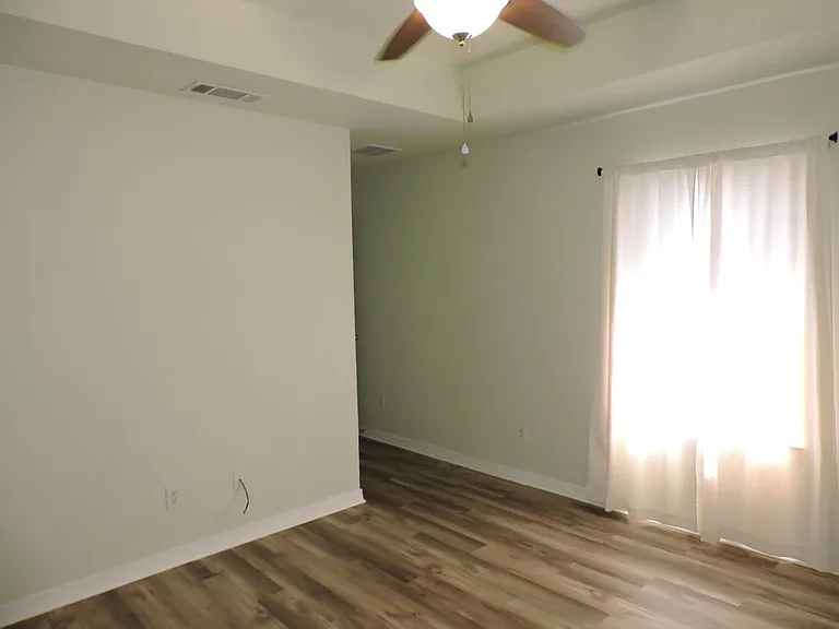 508 E Gonzalez St — Photo 12