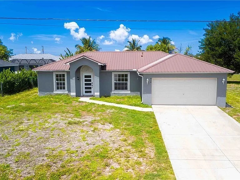 416 NW 17th Ave — Photo 1
