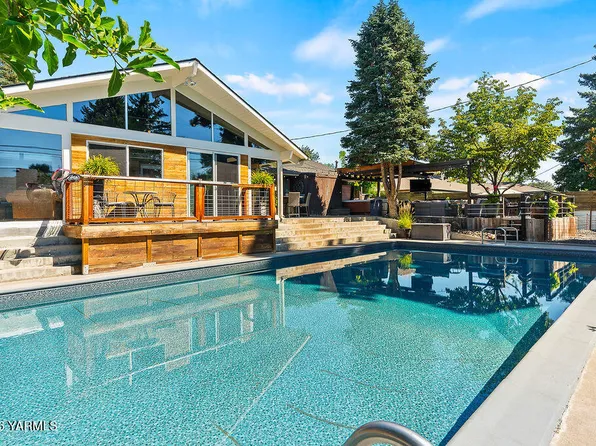 5106 Douglas Dr, Yakima, WA 98908