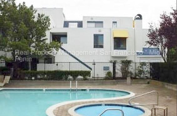 3rd image of 929 Lido Ln