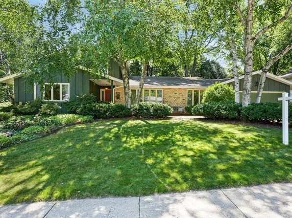 6325 Keelson Dr, Madison, WI 53705