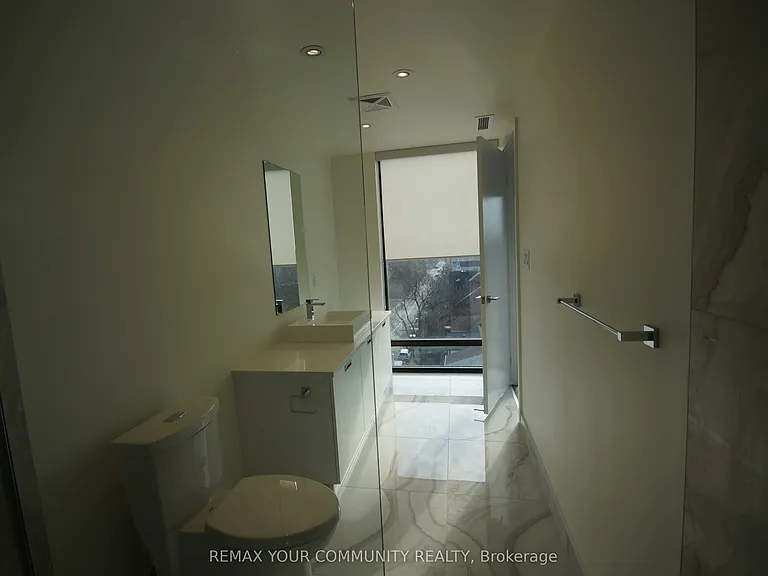 246 Logan Ave #723 — Photo 12