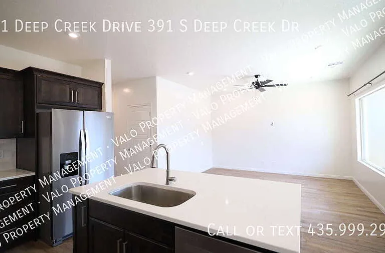 391 S Deep Creek Dr — Photo 8
