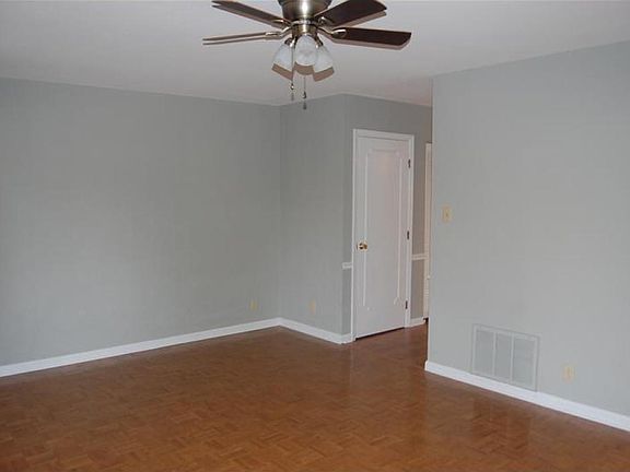 3rd image of 8529 Canterbury Sq E