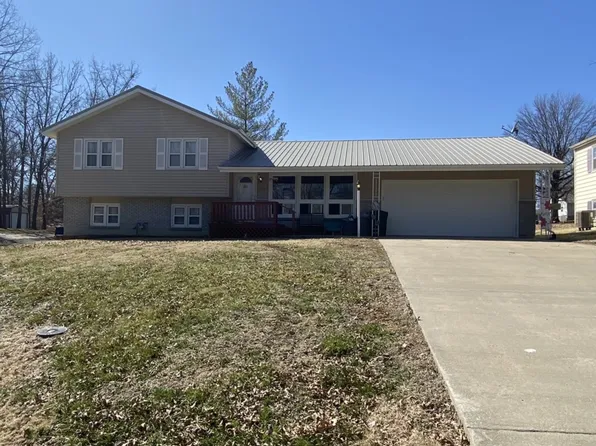 701 N Locust St, Carrollton, MO 64633