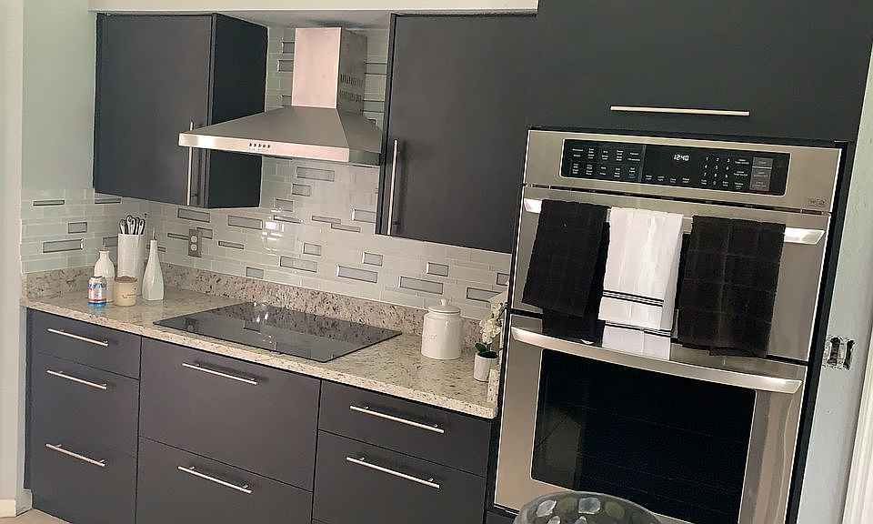 1st image of 925 Primrose Way