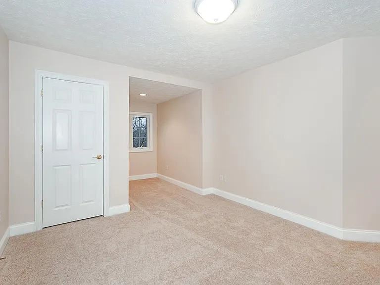 3729 Edgehill Dr — Photo 29