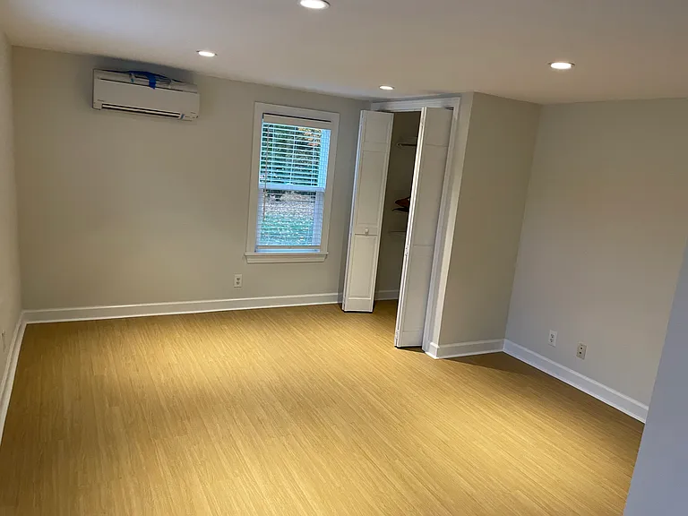 415 Naubuc Ave #1 — Photo 32