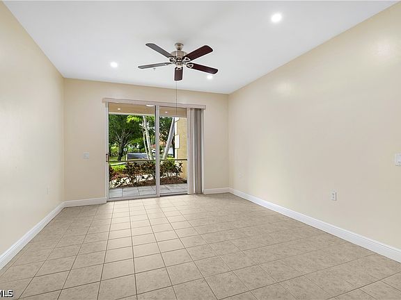 3rd image of 1518 SW 50th St APT 102