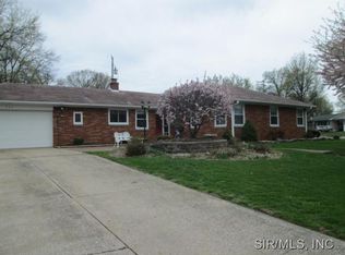 606 Roanoke Dr, Edwardsville, IL 62025