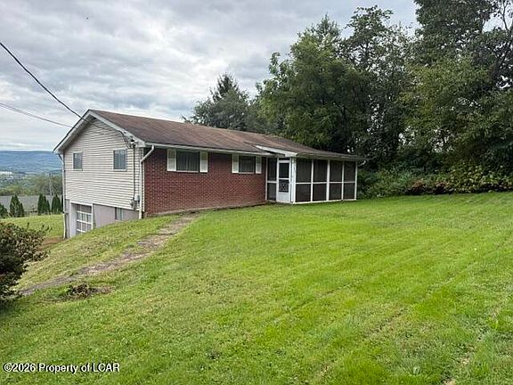 3rd image of 280 Valley View Ave