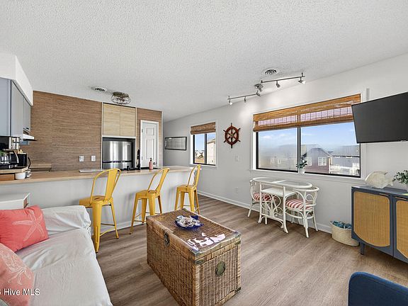 3rd image of 1618 Canal Drive Apt C45