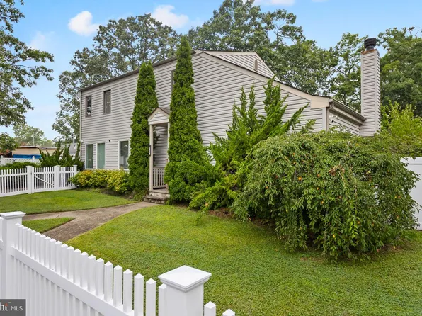 2126 Dorothy Rd, Toms River, NJ 08753