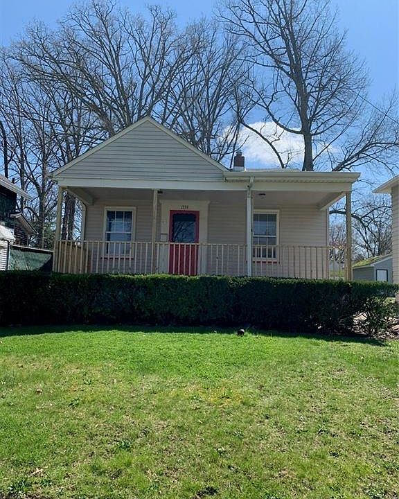1st image of 1359 Meadowbrook Ave SE