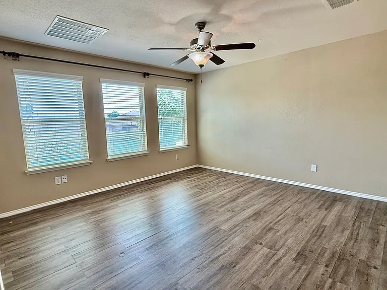 9044 Sundance Trl — Photo 14