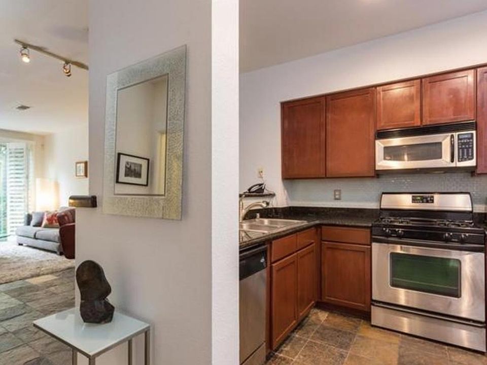 1st image of 6400 Crescent Park E APT 122