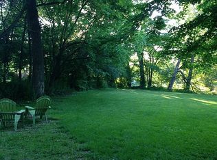 5601 Brookbank Rd, Downers Grove, IL 60516