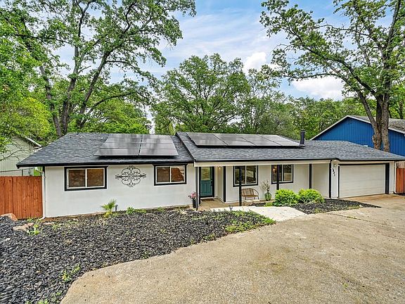 2nd image of 3831 Sheridan Rd