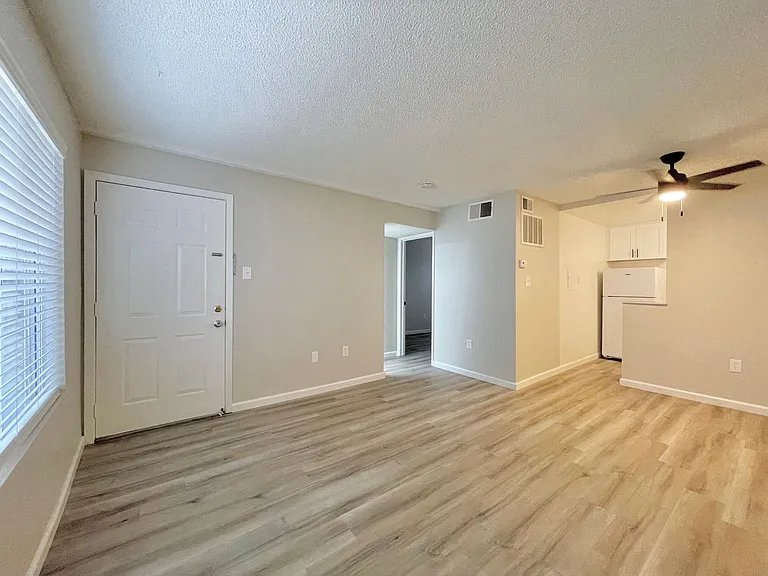 1621 Q Street — Photo 4