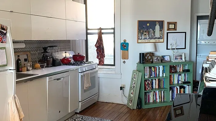 Rented by Nooklyn NYC LLC | media 21