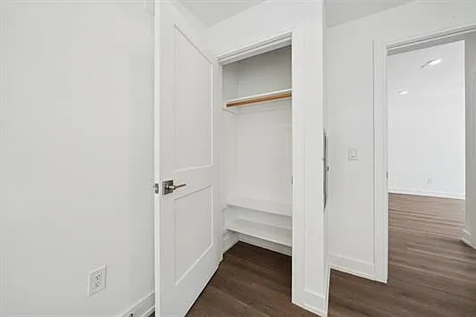 32 Jones St #503 — Photo 31