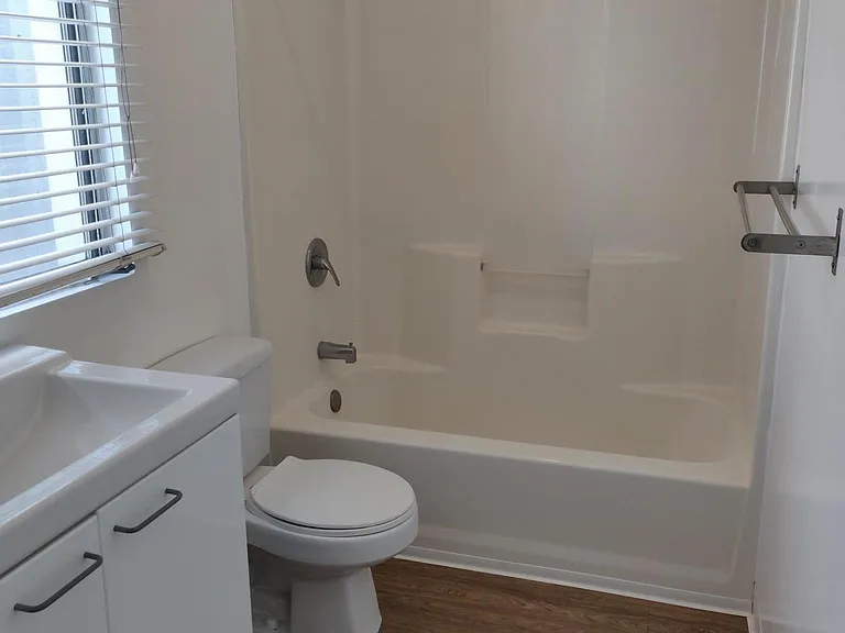 750 11th Ave #207 — Photo 7