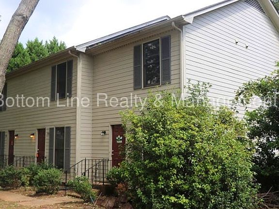 4th image of 1712 Village Lake Dr