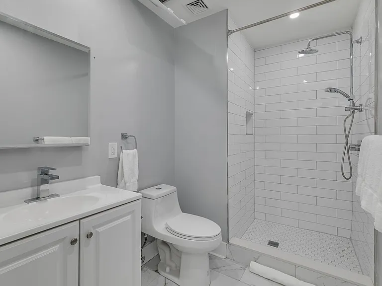 The Ledger Residences — Photo 37