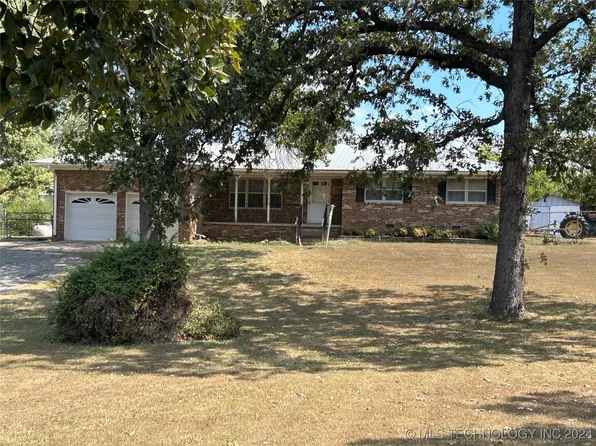 19055 S Lake Dr, Claremore, OK 74017