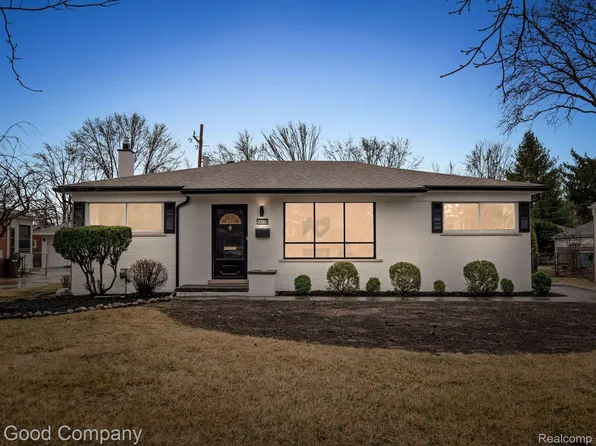 16979 Marguerite St, Beverly Hills, MI 48025