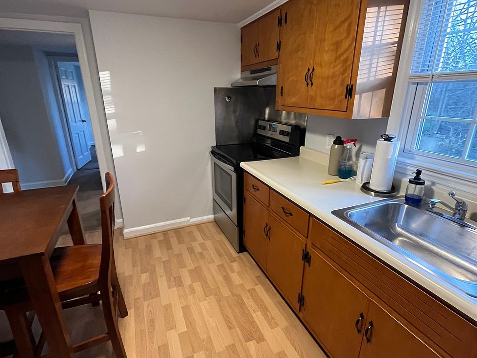 1st image of 620 Willow St #2