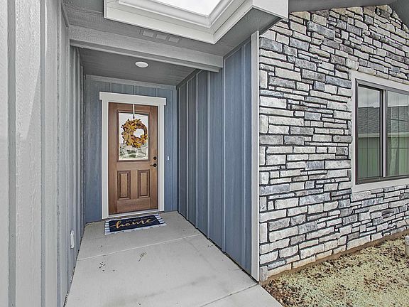 3rd image of 9173 Grammar Ct