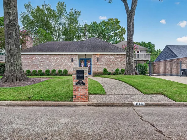1122 Daria Dr, Houston, TX 77079