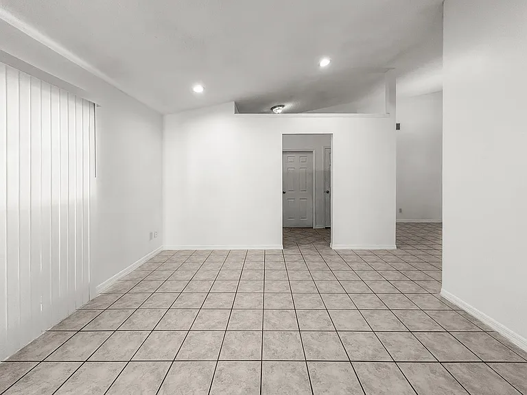 9778 Fox Chapel Rd — Photo 6