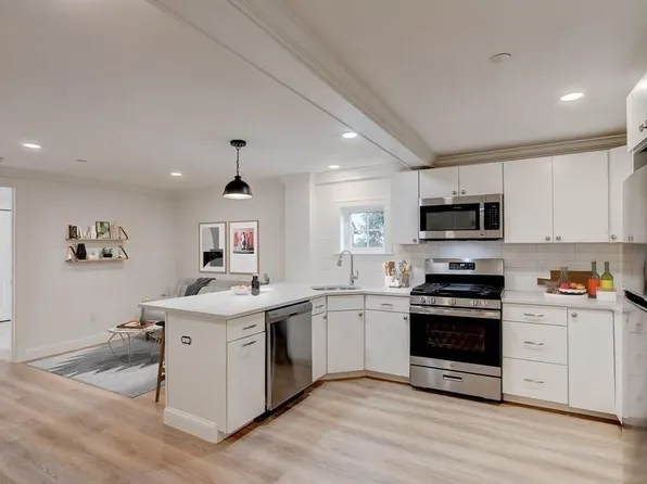4 Hardy St #2, Salem, MA 01970