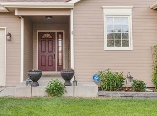 2910 Summit Dr, Cheyenne, WY 82009