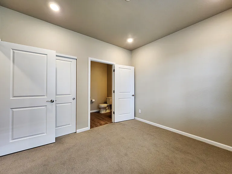 7035 Cumbria Ct — Photo 13