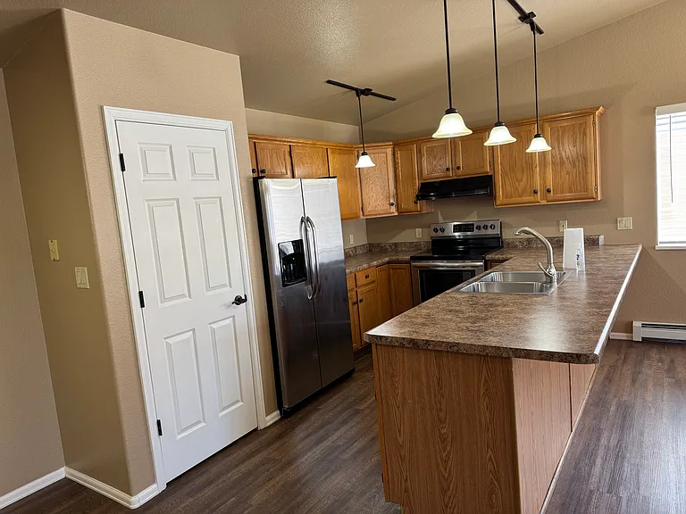 3 Bordeaux Ct — Photo 2