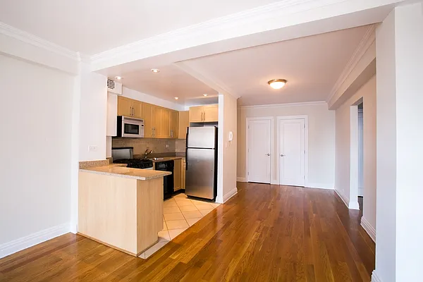 Rented by Stonehenge NYC LLC | media 2