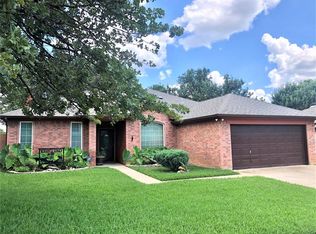 6210 Vista Wood Dr, Arlington, TX 76017
