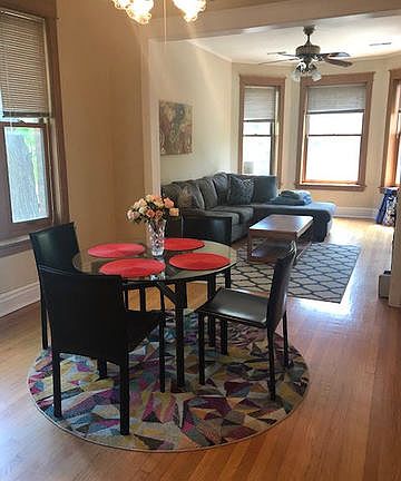 4th image of 900 W Wrightwood Ave #2E