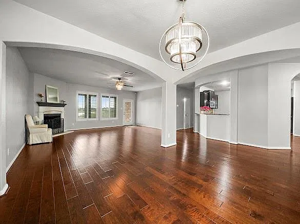 4 bed, 3.5 bath, 2973 sqft, $2,550 — Photo 4