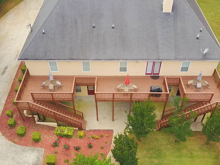 4168 Connor Dr — Photo 2