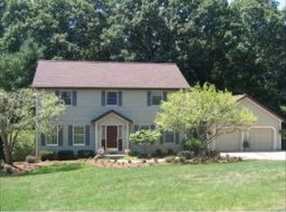 5265 Milford Dr, Zanesville, OH 43701