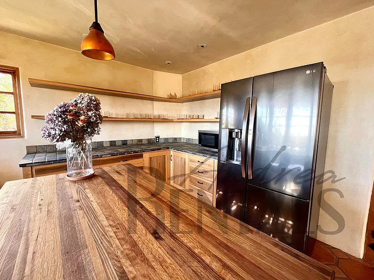 111 El Camino Real — Photo 11