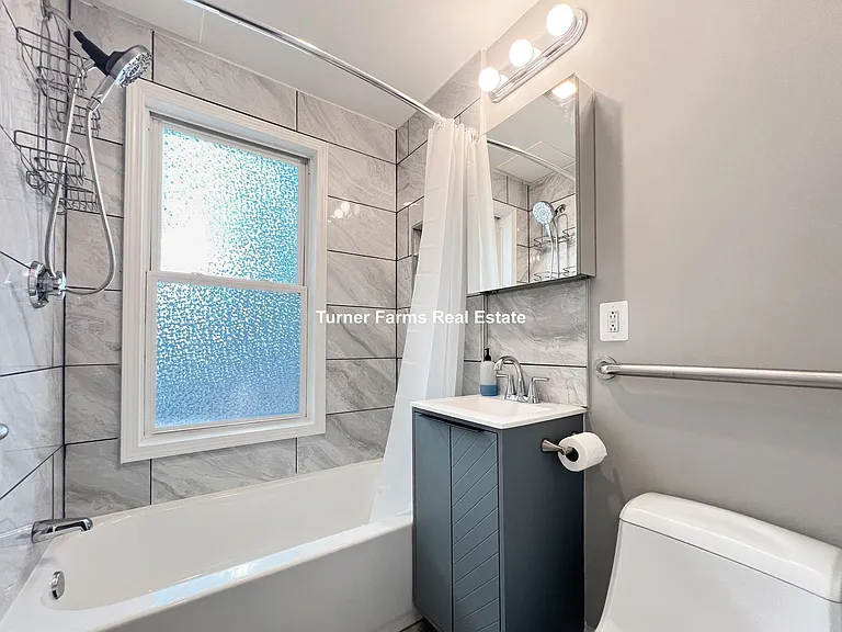 150 5th St #11 — Photo 10