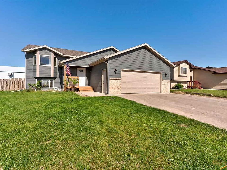 1st image of 713 Radial Ln