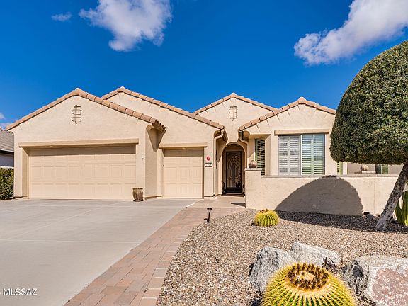 2nd image of 2209 E Bluejay Bluff Ln