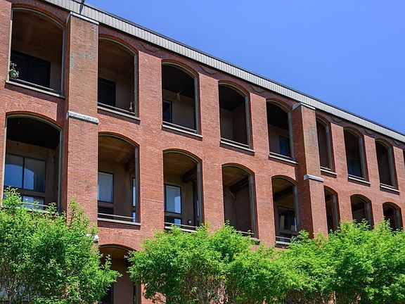 4th image of 96 Old Colony Ave APT 304