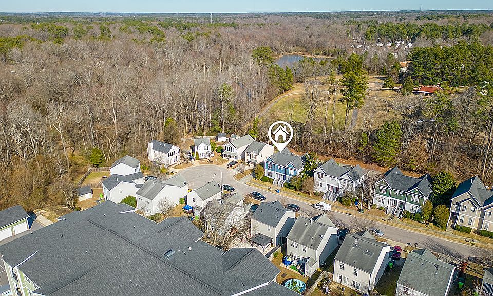 2nd image of 7038 Jeffreys Creek Ln